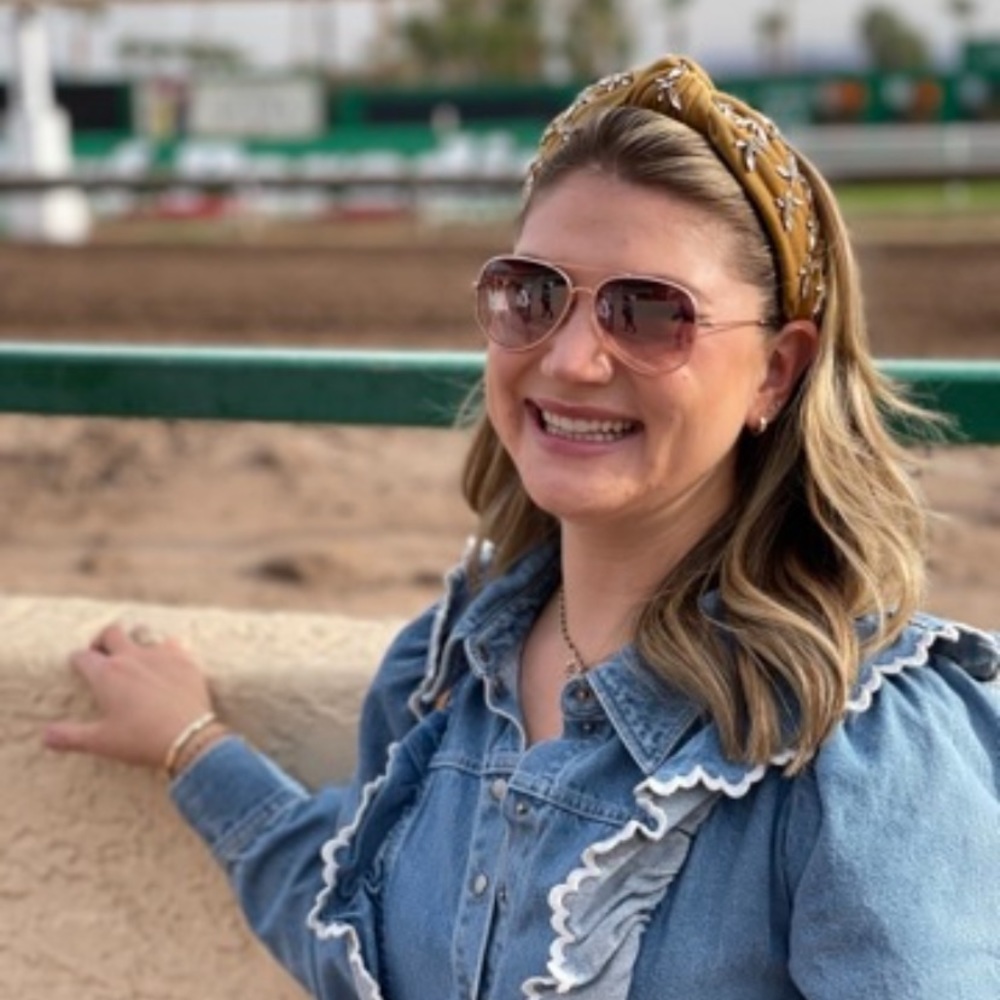 Meet your Posher, Claire